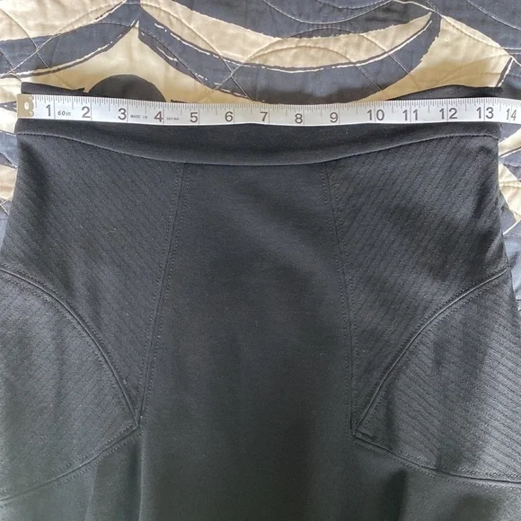 DVF CARLITA KNIT FLARE SKIRT BLACK Size 2 - Picture 10 of 11
